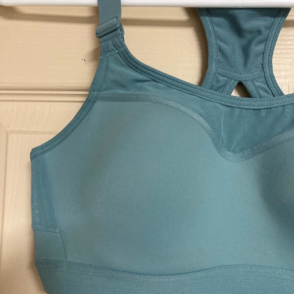 Victoria’s Secret Victoria Sport Racerback Sports Bra NWOT 34B - Picture 4 of 6